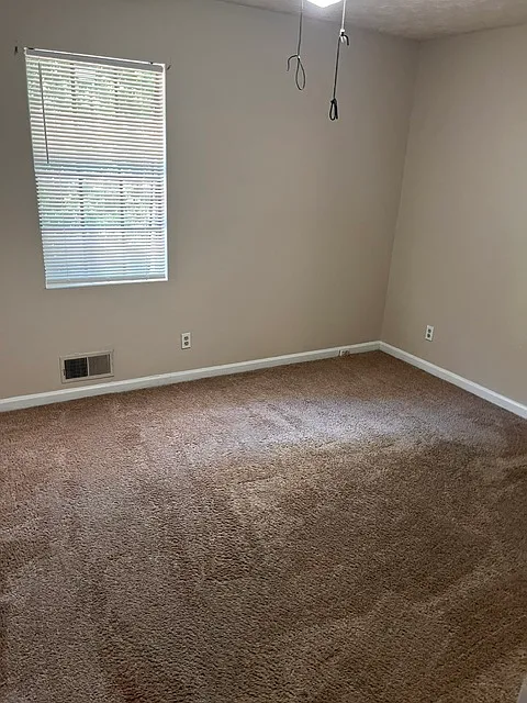 2 bed, 1012 sqft, $1,500 — Photo 3