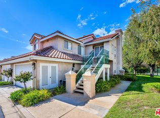 455 Kennerick Ln, Simi Valley, CA 93065