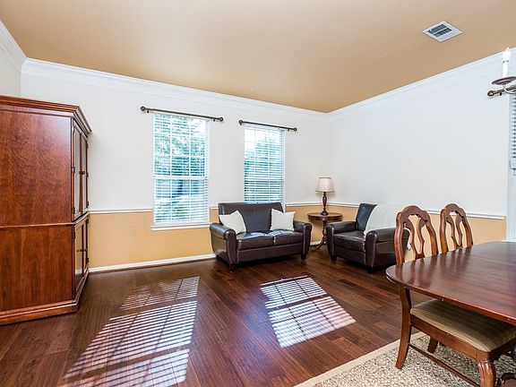 5th image of 15906 Cypress Hall Dr