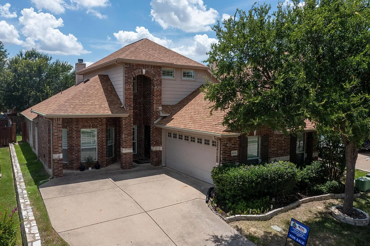 Building Photo - 8313 Loma Alta Trl