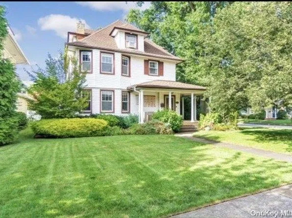 99 Shellbank, Rockville Centre, NY 11570