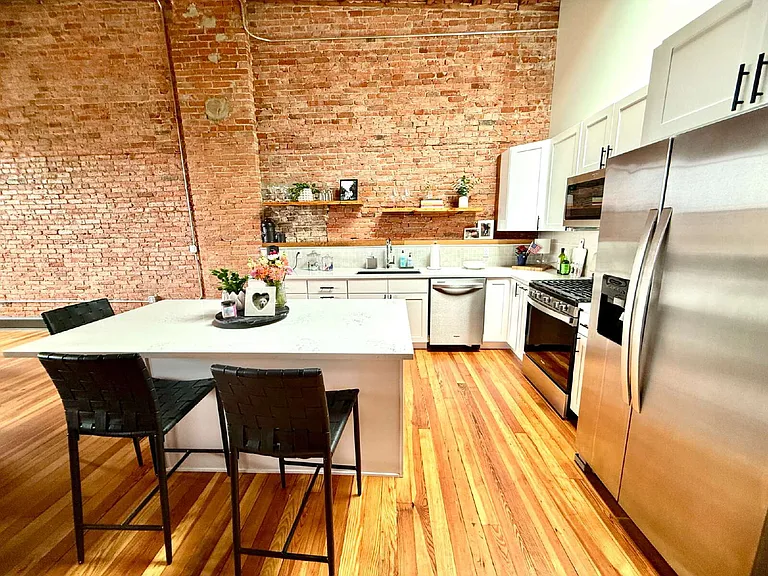 606 Court St #3A — Photo 8