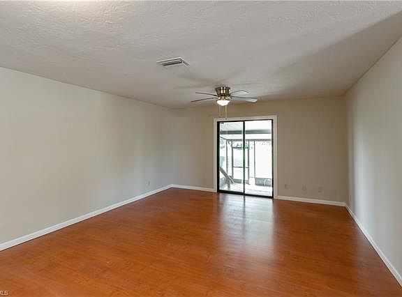 4th image of 700 Saginaw Ave