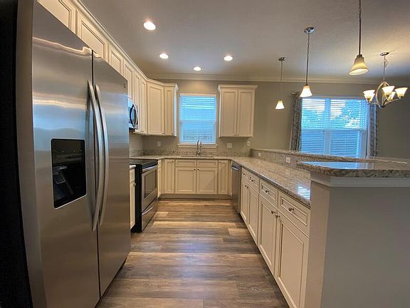 5th image of 3020 Kilgore St #1