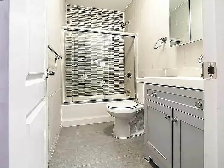 110 Linden Blvd #3D — Photo 6