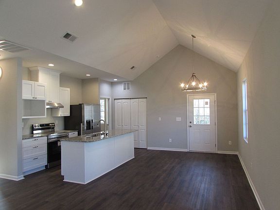 5th image of 508 Messner St