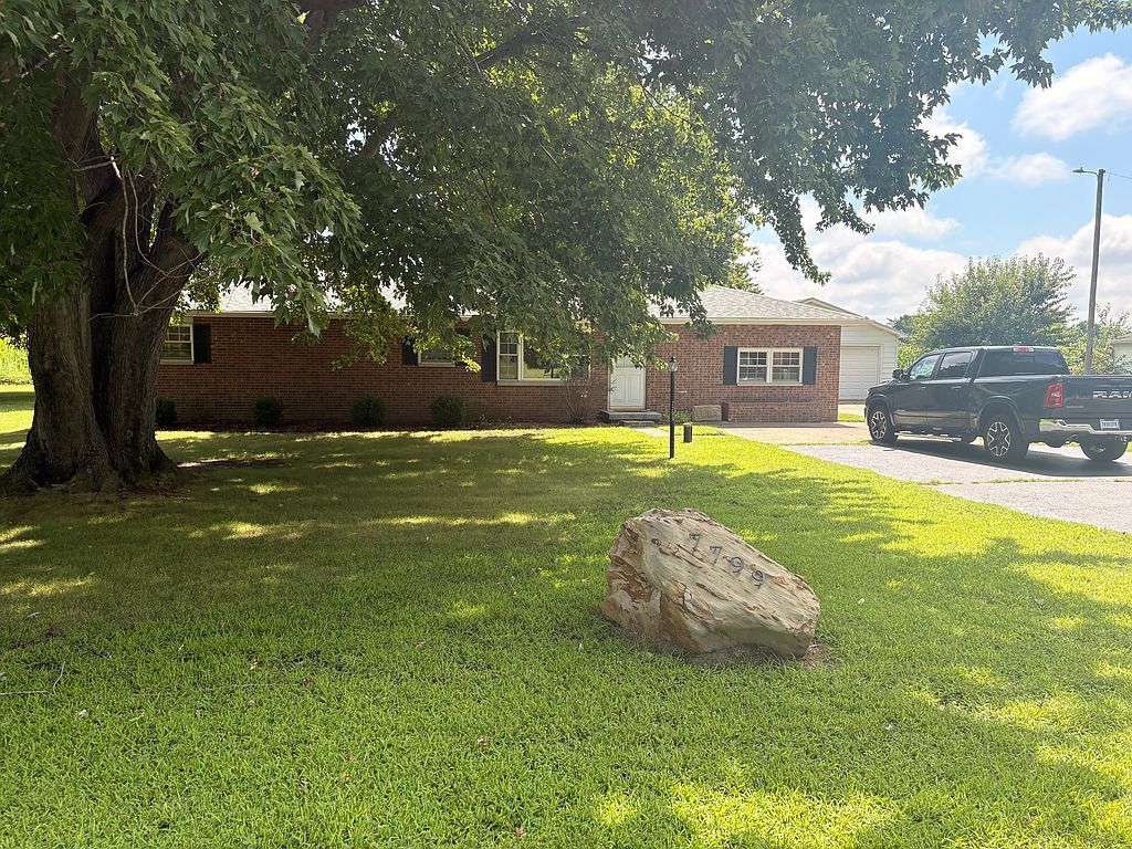 7799 N Erickson St - Property Image