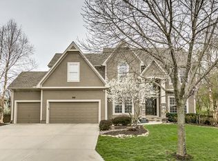 2517 SW Winterview Rd, Lees Summit, MO 64081