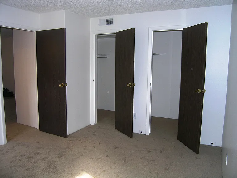 3383 Madison Ave #W225 — Photo 5