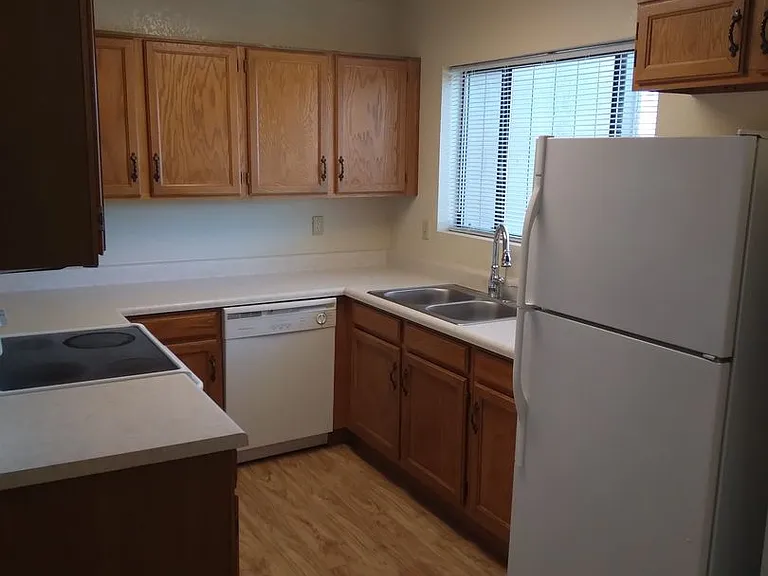937 W Madera Ln — Photo 12