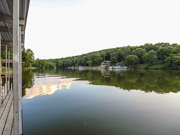 4th image of 12 Whitfield Ln
