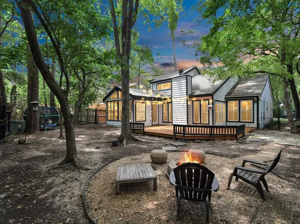 10 Whisper Lane, The Woodlands, TX 77380