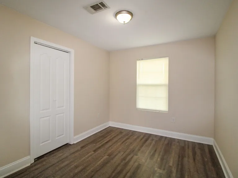 140 Meadows Ln — Photo 20