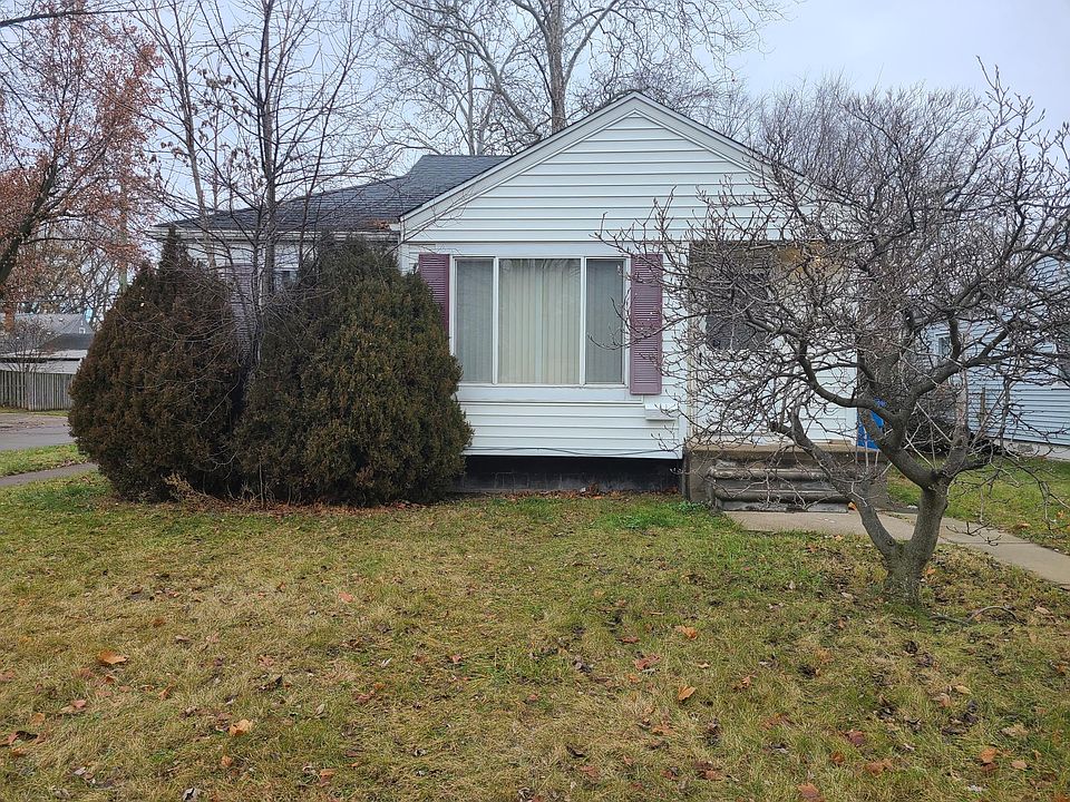 1st image of 24454 Annapolis St
