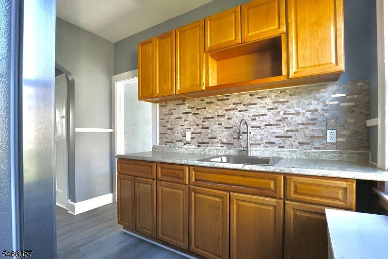 4 bed, 2.0 bath, $3,200 — Photo 4