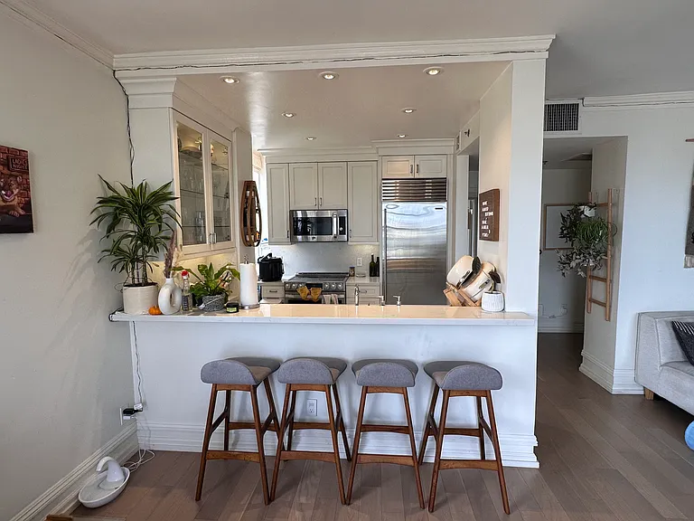 702 Ash St #701 — Photo 16