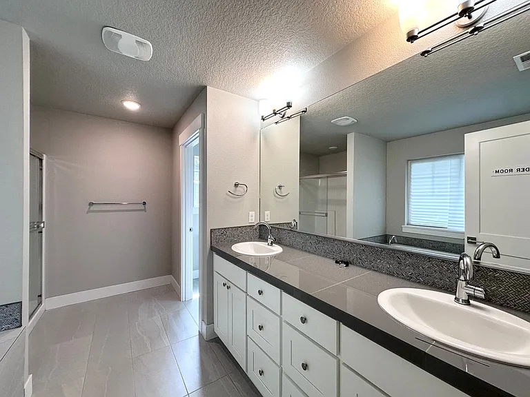 11732 SE Golden Eagle Ln — Photo 25