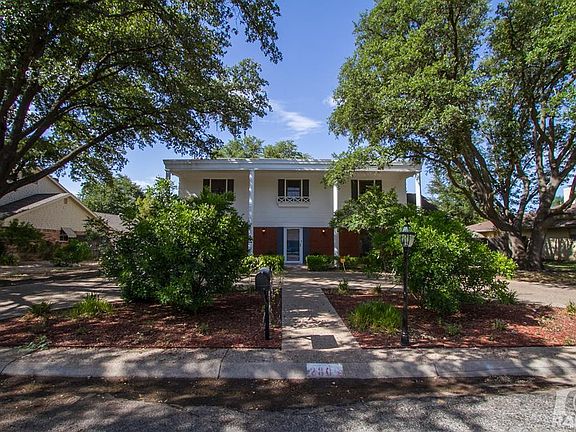 2nd image of 2809 Alta Vista Ln