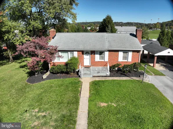 12 Jefferson Ave, Cockeysville, MD 21030
