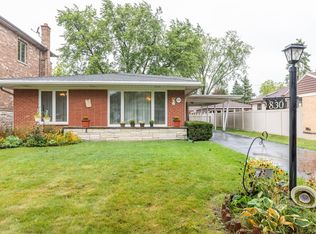 830 Shibley Ave, Park Ridge, IL 60068