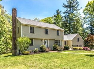 17 Edgemere Rd, Lynnfield, MA 01940