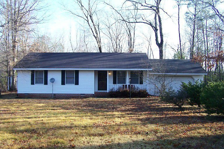 Main view of home from front