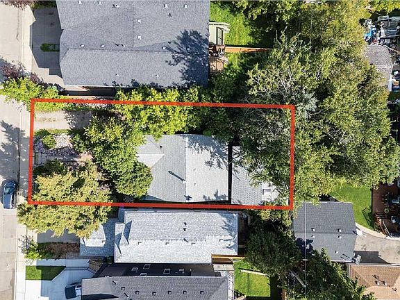 2nd image of 411 N 37th Ave NW