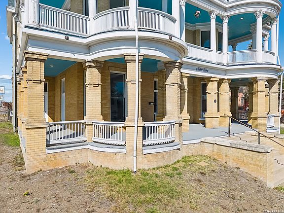 4th image of 339 W Woodlawn Ave