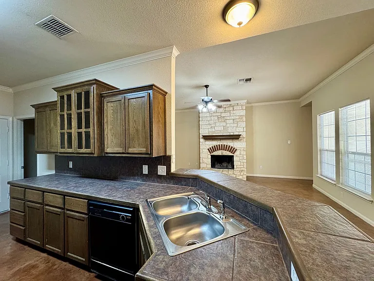 304A Chapel Trail Cir — Photo 6