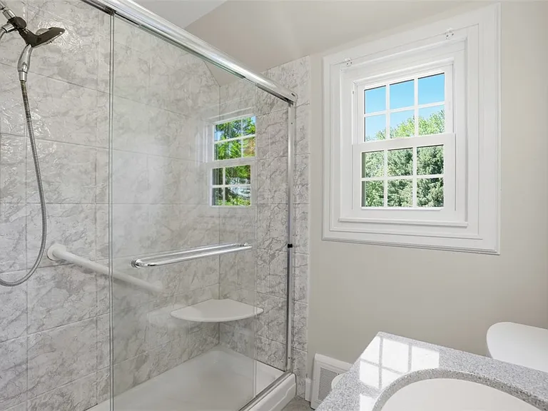 315 South Dr — Photo 18