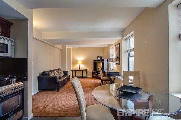 Rented by Empire State Properties | media 68