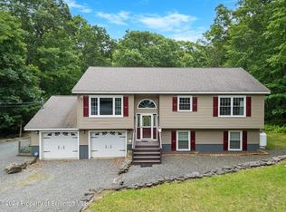 108 Heavenly Valley Dr, Tafton, PA