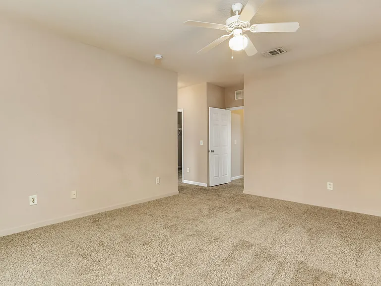 7095 N Blue Angel Pkwy — Photo 14