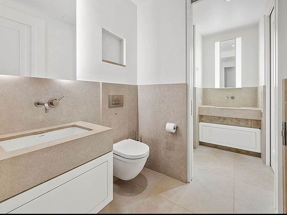 2nd image of 404 Park Ave S APT 4E