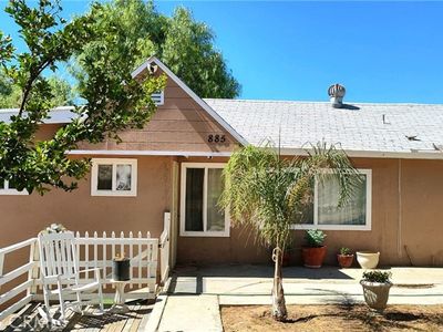 885 N Girard St, Hemet, CA, 92544