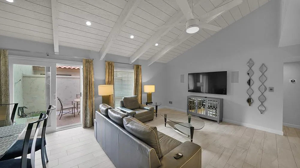 2 bed, 1467 sqft, $3,595 — Photo 3