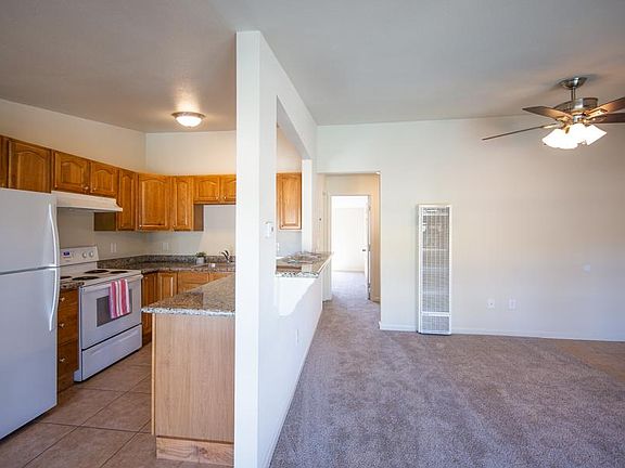 4th image of 877 San Aleso Ave #870