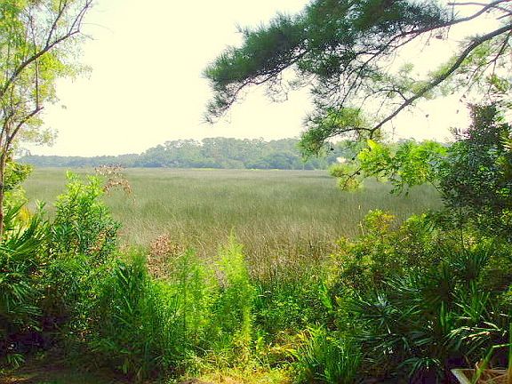 3rd image of 306 Brockinton Marsh