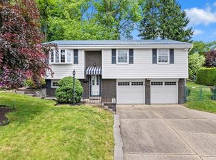 398 Fielding Dr, Pittsburgh, PA 15235