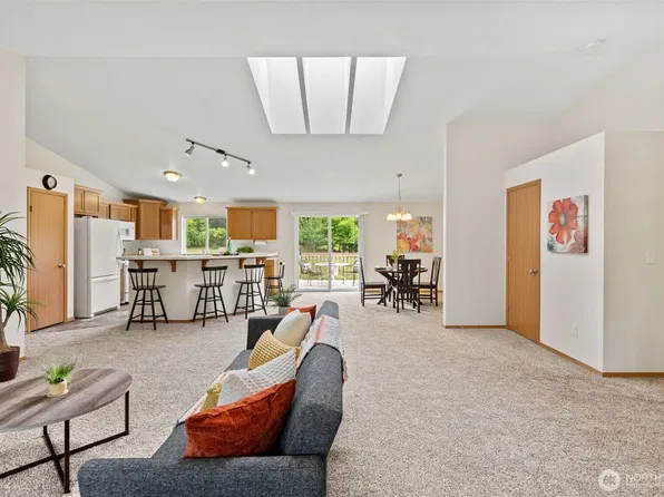 1303 E Alta Drive, Belfair, WA 98528