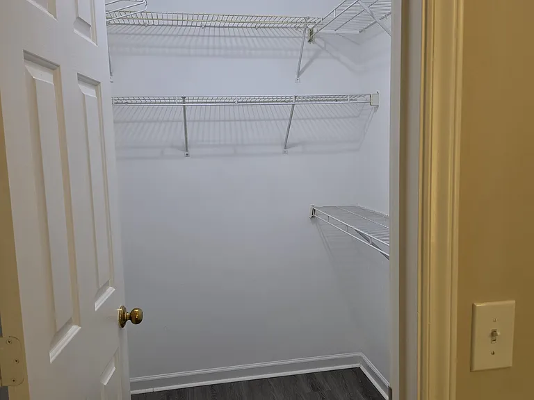 604 Messick Ct — Photo 18