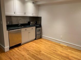 10 Thacher Ct #1, Boston, MA 02113