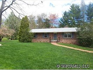 1st image of 122 Brightwater Heights Dr