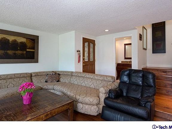 3rd image of 703 Starlight Heights Dr