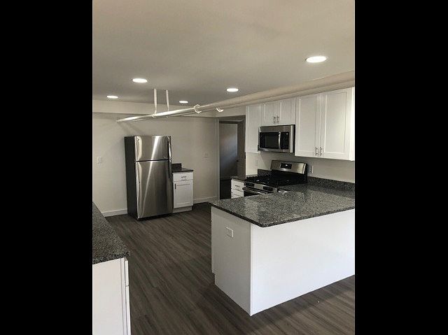 1st image of 1479-95 N Farwell Ave #13834194