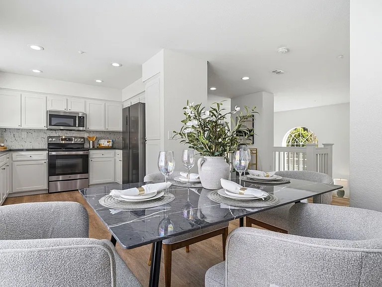 6020 Condor St — Photo 11