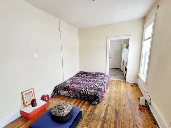 327-329 3rd Ave