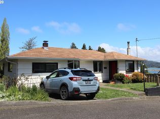 532 State St, North Bend, OR 97459