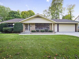 2139 Menasha Ave, Manitowoc, WI 54220