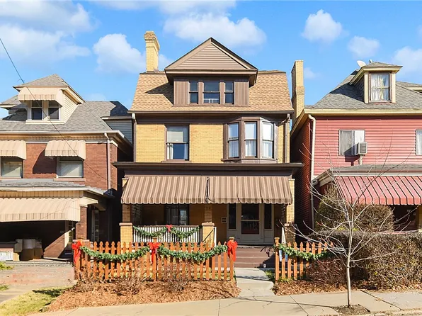 1113 McClure St, Homestead, PA 15120